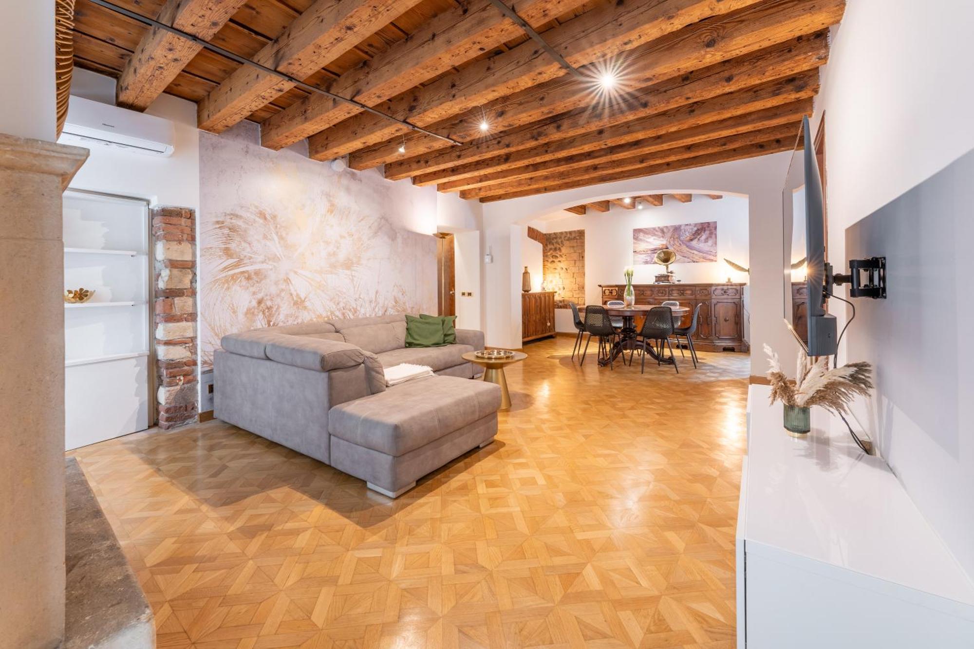 Sgarzerie Luxury Flat 2 Rooms 120Mq Verona Exterior photo